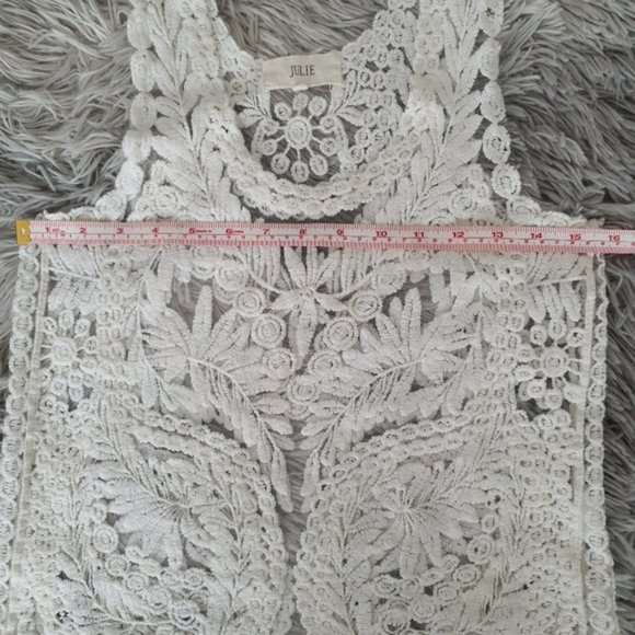 Julie White Embroidered  Sleeveless Top Size S/M - Picture 12 of 15
